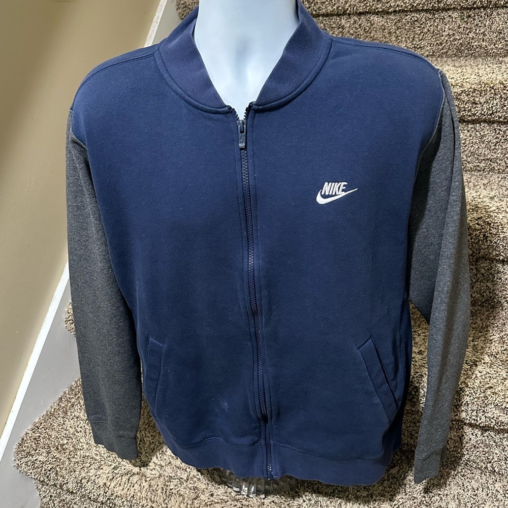 Authentic timeless men’s *NIKE* full-zip athletic workout casual sweatshirt - L